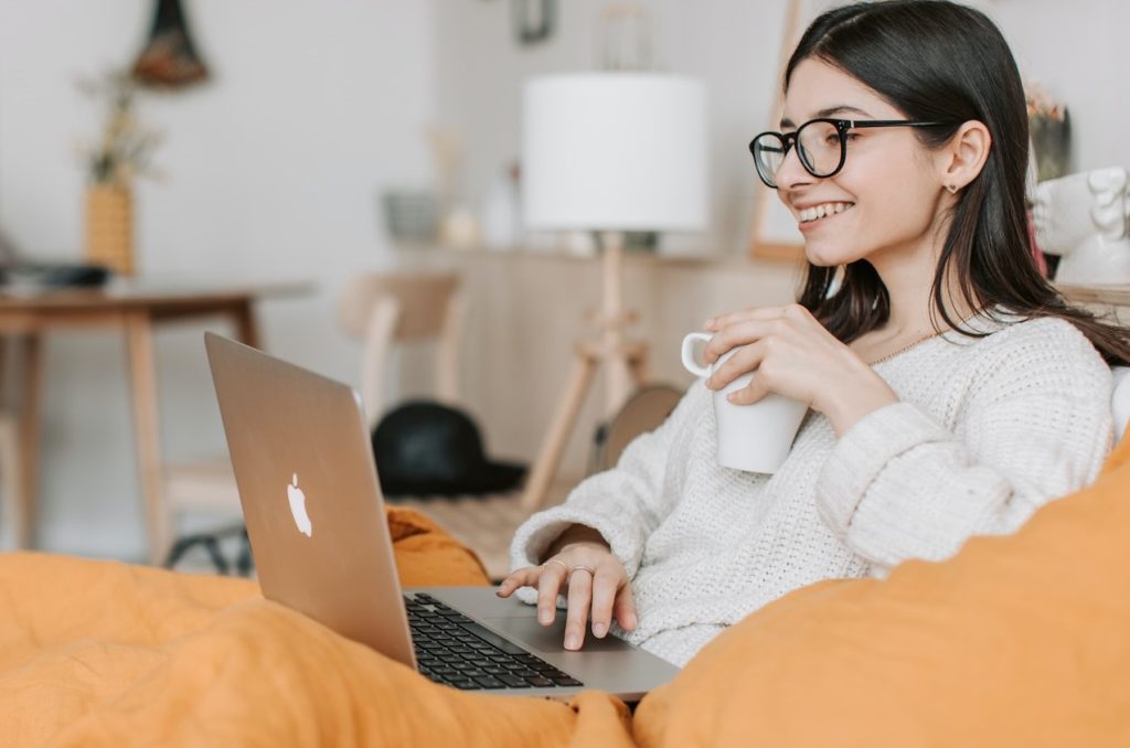 Formas de solicitar un avance en efectivo online