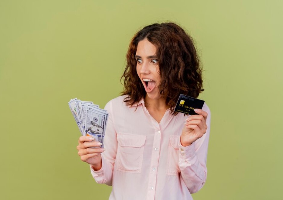Acumula dolares premio usando la mastercard black